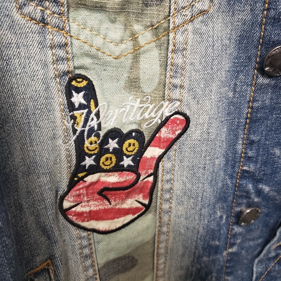 Vest - Picture 5 of 5